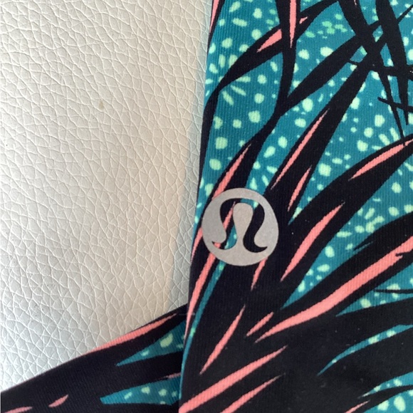 Lululemon Bundle of 5 Pant - Picture 7 of 16